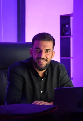 Themelues i Kudo eSIM duke punuar